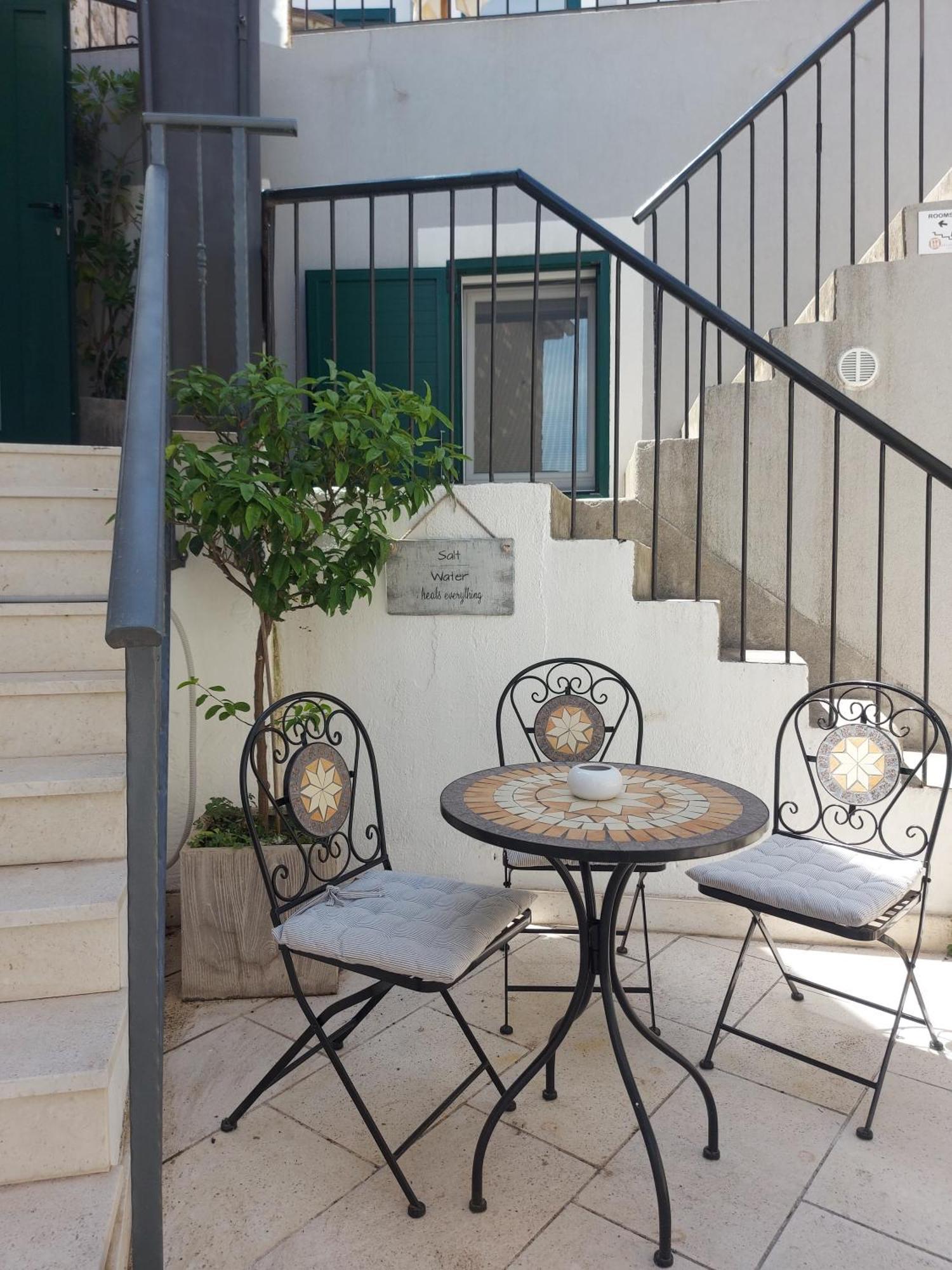 Little Palmina Hotel Split Buitenkant foto